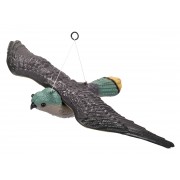 Vultur din plastic...