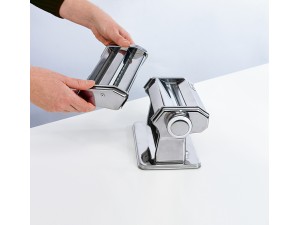 Masina de facut paste Laica PM2000